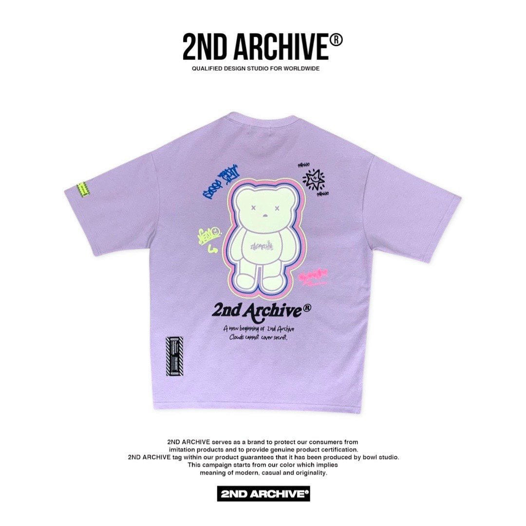 2nd Archiveの光るクマTシャツ、トレンディな韓国スタイル。