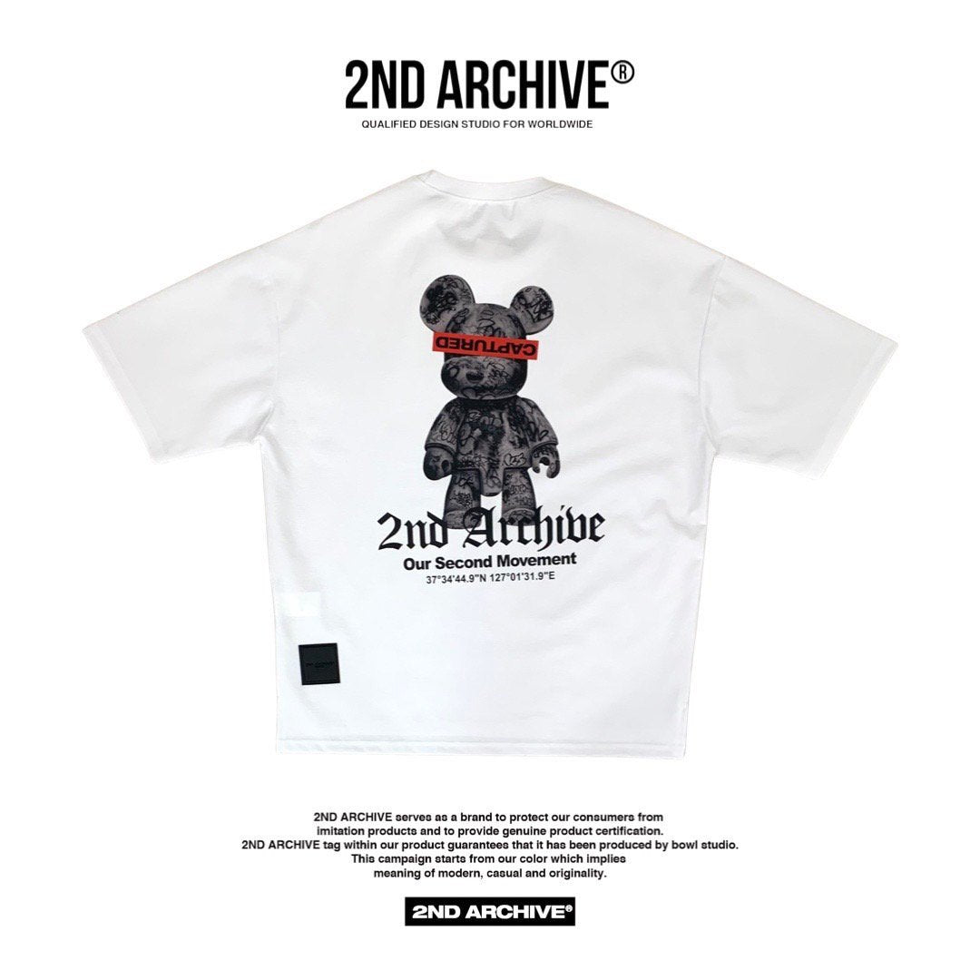 2nd Archiveグラフィティ熊Tシャツ - 韓国ストリートファッション