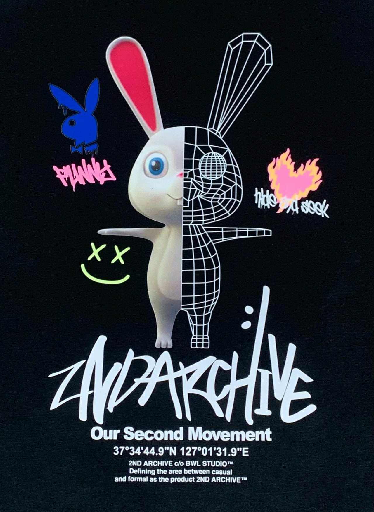 Korean street fashion tee with rabbit design.