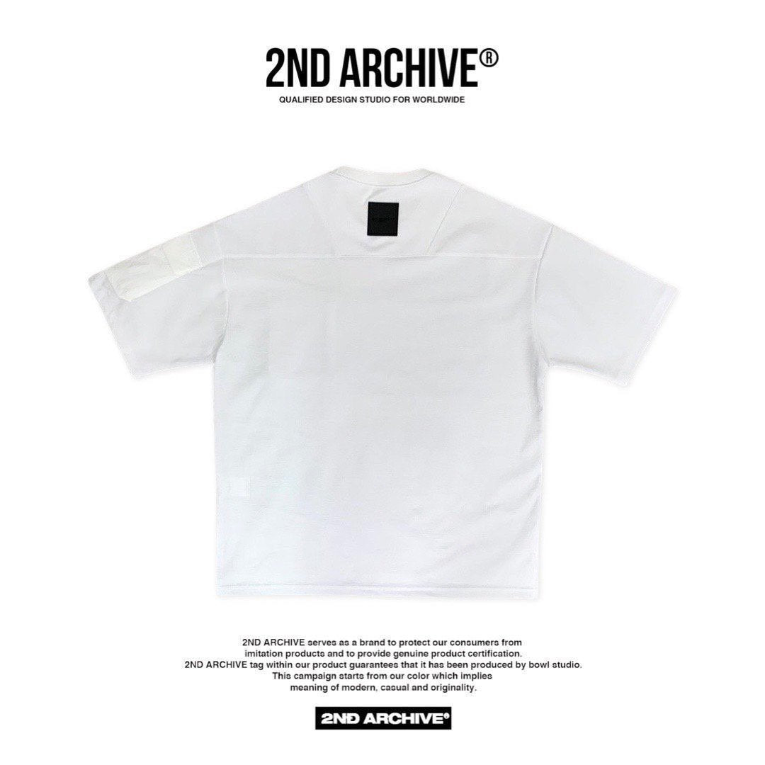 Back facing stylish white t-shirt from 2nd Archive street fashion brands. 