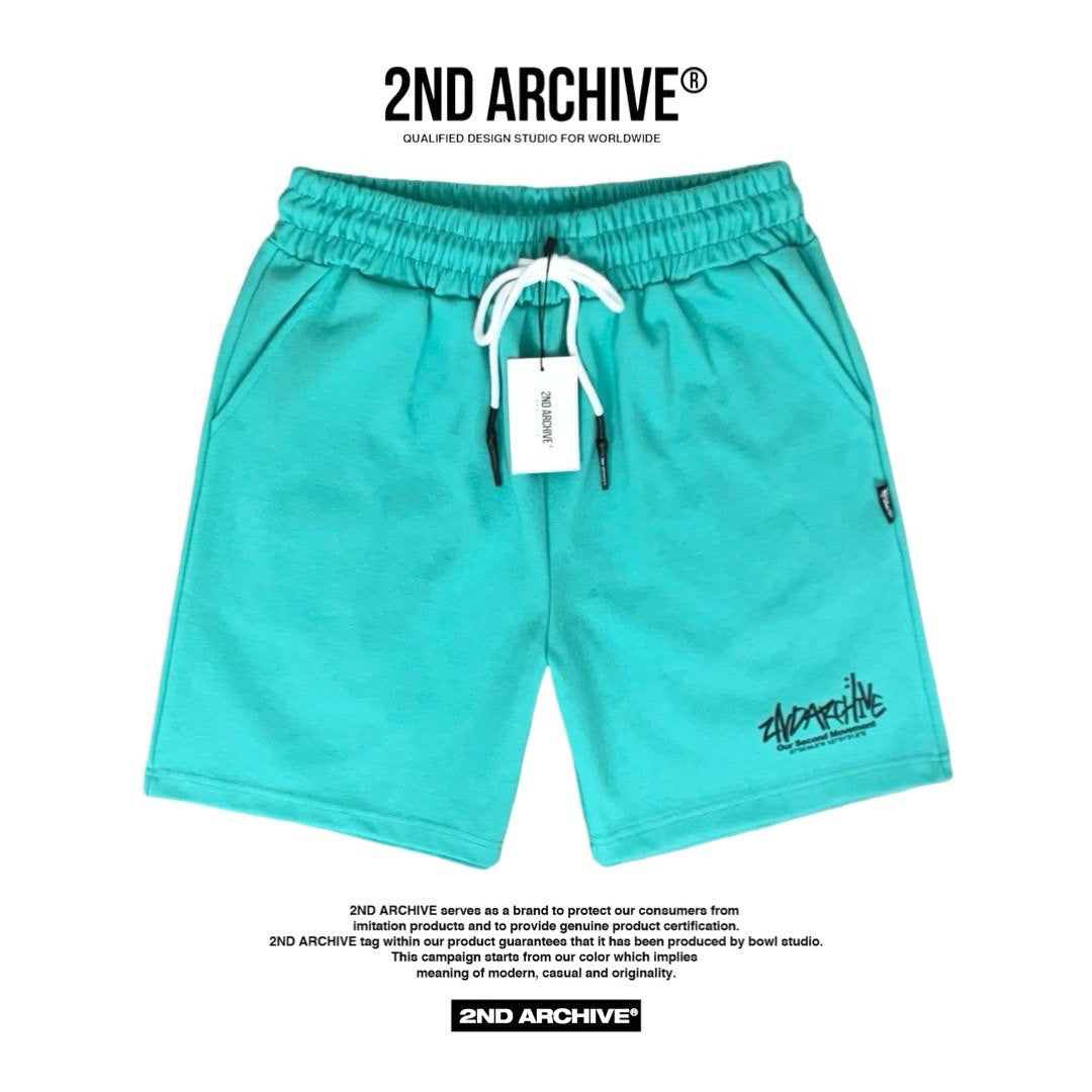 ストリート系×カジュアルを両立したロゴショーツ