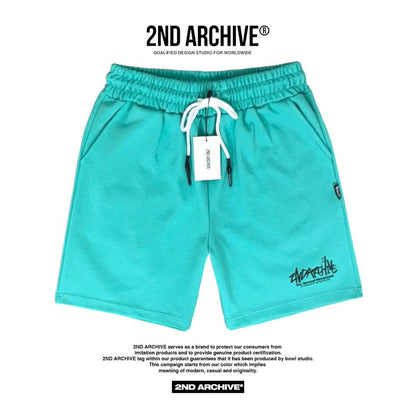 ストリート系×カジュアルを両立したロゴショーツ