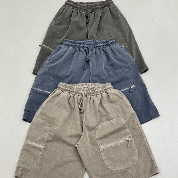 Trendy summer shorts, vintage pocket feature